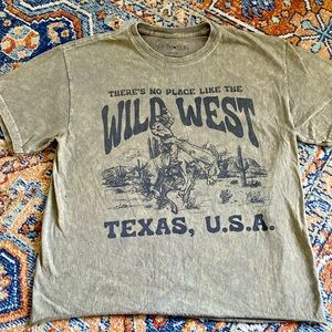 FIFTH🖤SUN size L crop top hunter green.